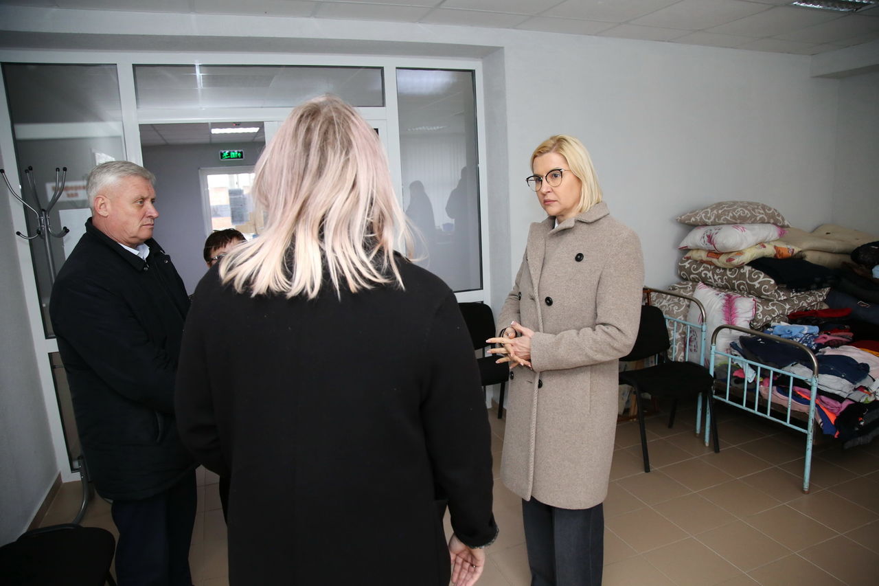 Беженцев из Украины с маленькими детьми разместили в селе Кирсово
