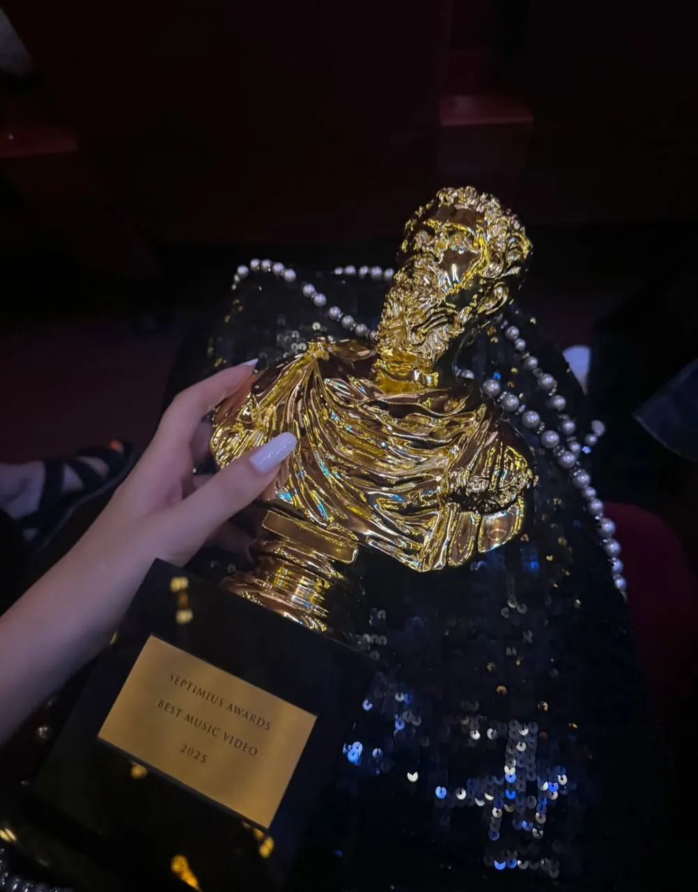 Misha Miller a câștigat premiul „Videoclipul Anului” la Amsterdam
