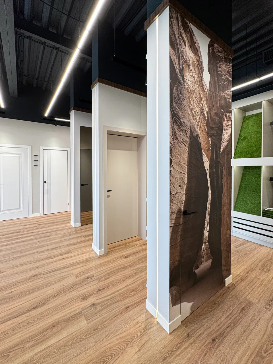 Deco Porta — новый шоурум с доступными ценами на двери, паркет, ламинат, SPC — всё в одном месте