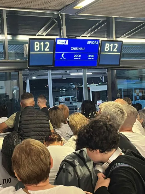 Рейс FlyOne Верона – Кишинёв задержали почти на 6 часов без объяснения причин
