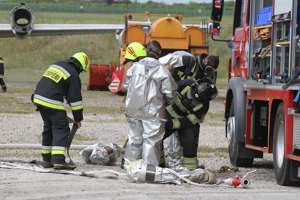 Exerciţii de simulare a unui incendiu pe Aeroportul Chişinău