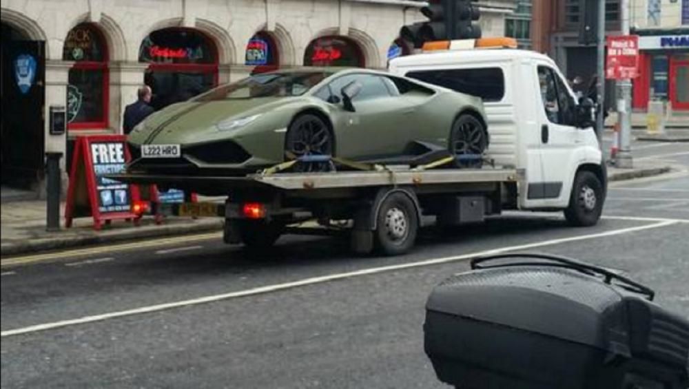 Poliția a ridicat mașina de peste 200.000 € a unui sportiv faimos