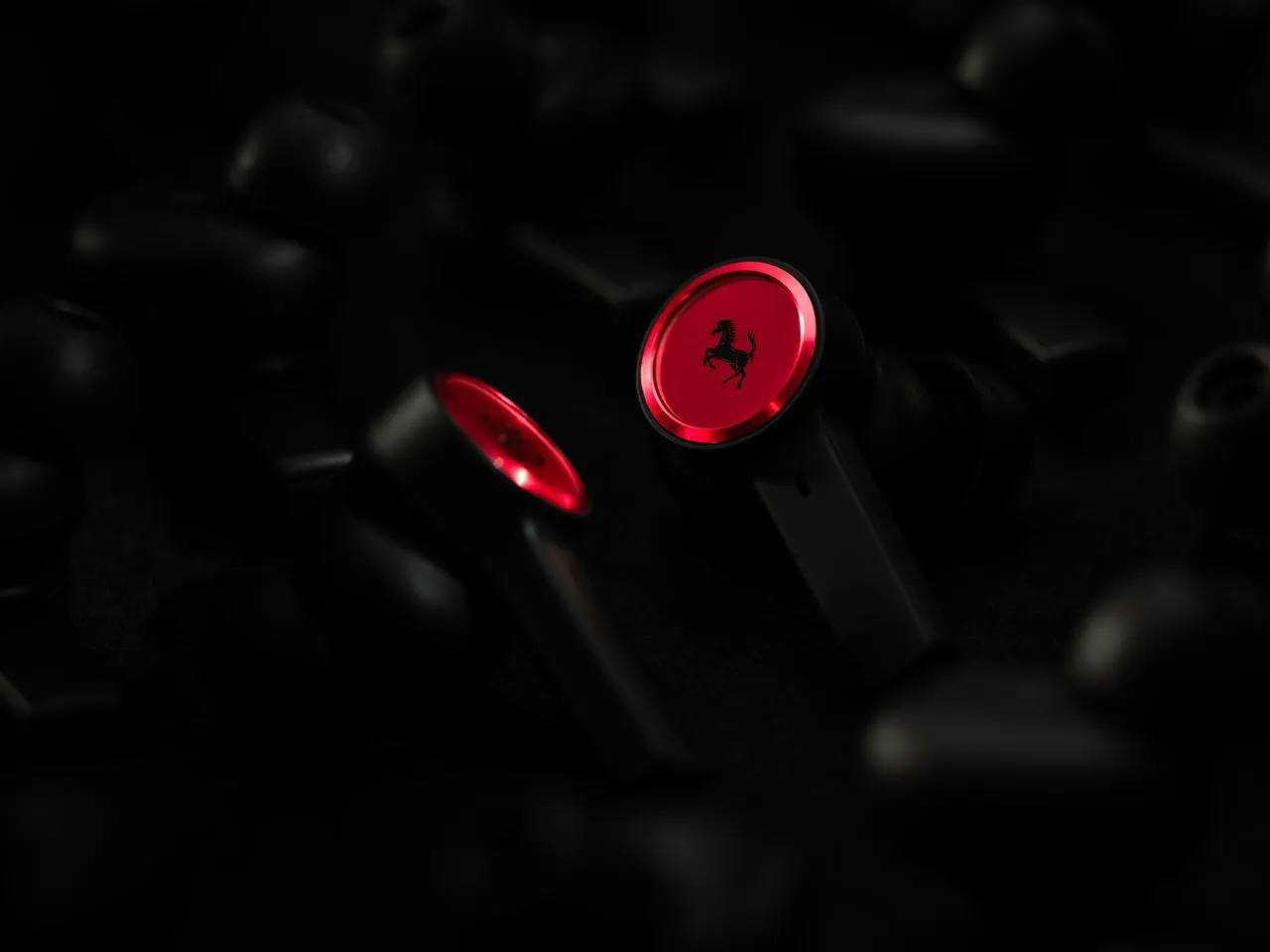 Колонки и наушники Bang & Olufsen: роскошь вне времени