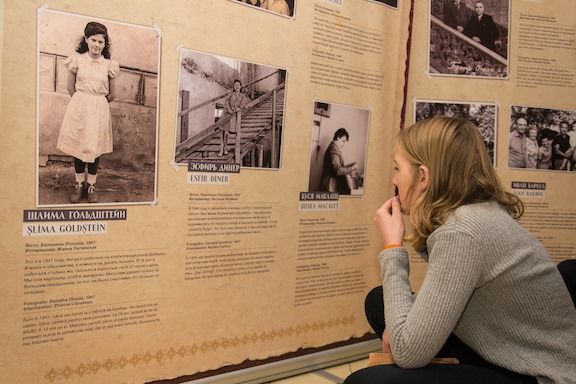 В Криулянах прошла выставка о молдаванах, переживших Холокост