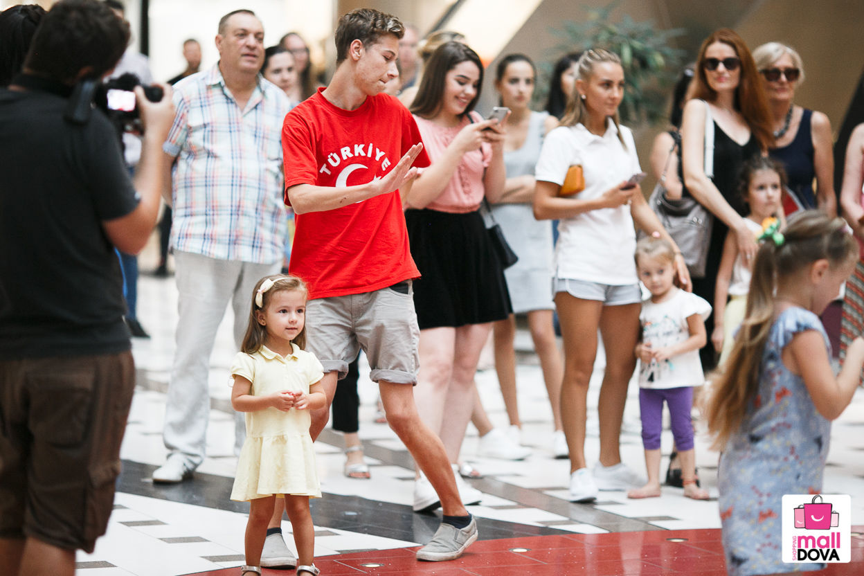 Shopping MallDova вносит яркие краски в твои каникулы: Сюрпризы и призы в рамках большой летней лотереи ®