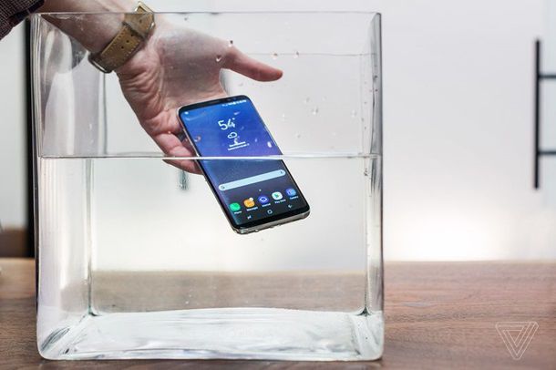 Samsung презентовал флагманский смартфон Galaxy S8