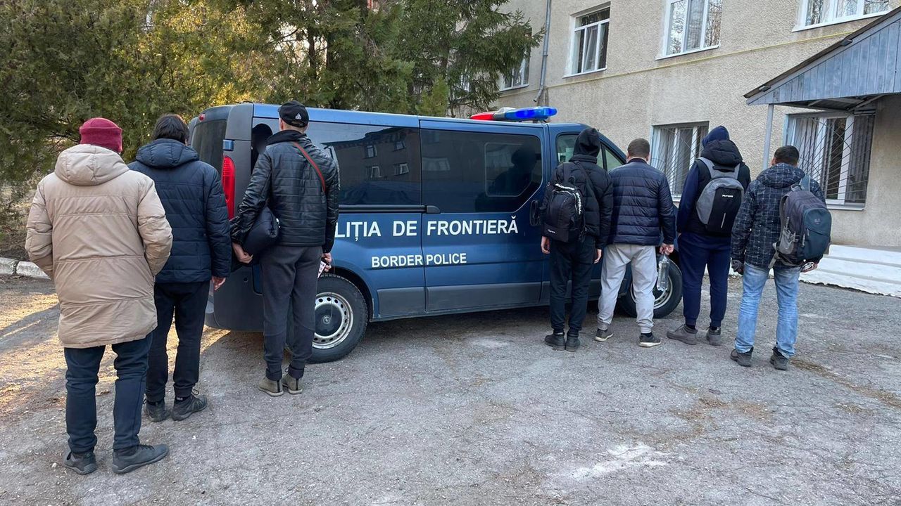Четверо мужчин задержаны за незаконный провоз граждан Украины через границу