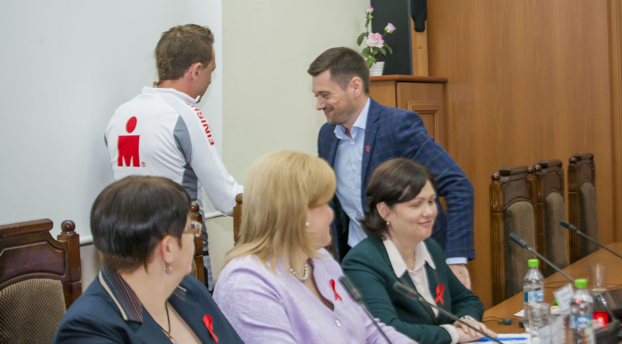 Стартовала кампания “Касается даже тех, кого не касается! Сдай тест на ВИЧ!”