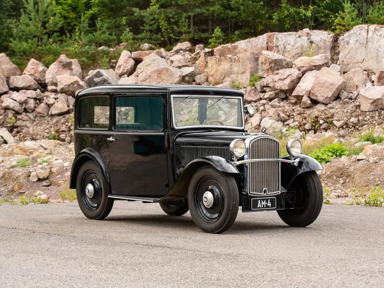 O colecție de BMW-uri vintage a fost scoasă la vânzare la München
