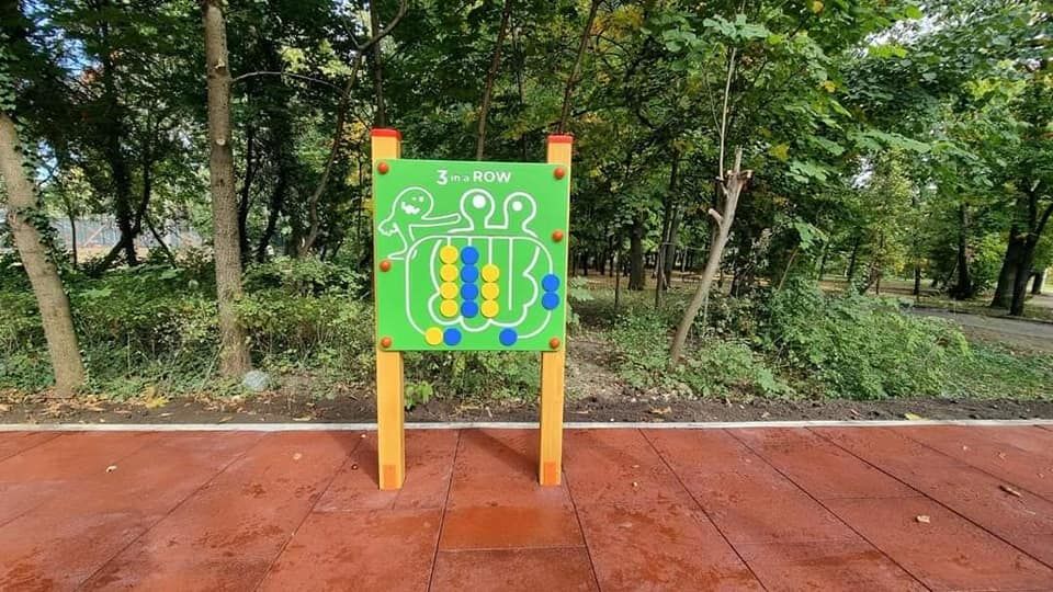 В Кишиневе установили игровой комплекс для детей с особыми потребностями