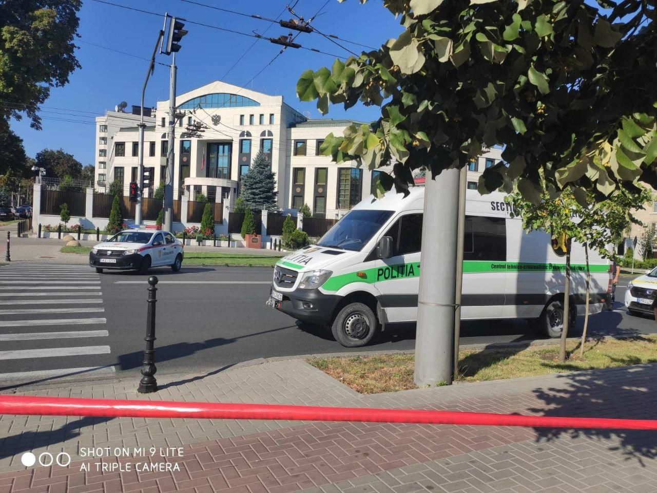 Посольство России в Кишиневе эвакуировали из-за сообщения о бомбе