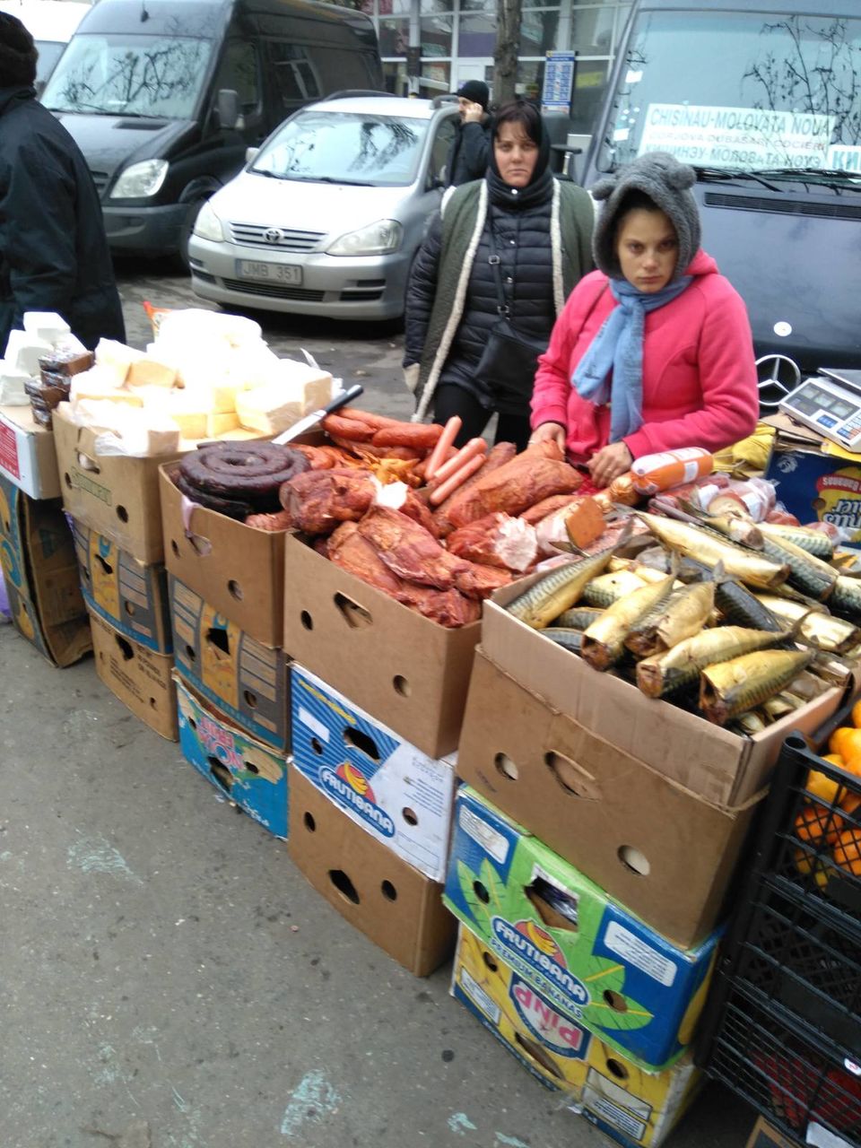 На продуктовых рынках обнаружены многочисленные нарушения
