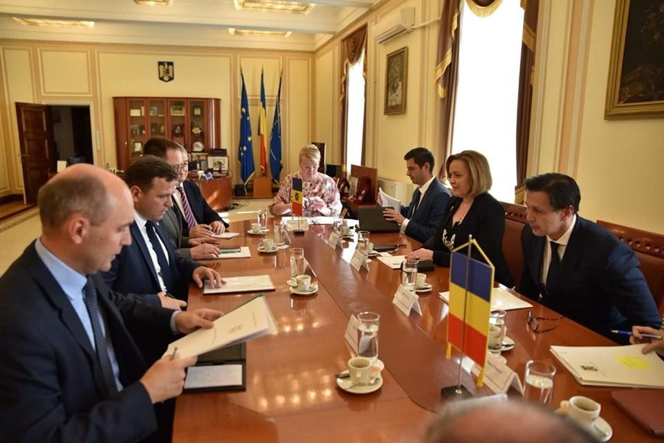 Нэстасе поблагодарил МВД Румынии за оказанную поддержку Молдове