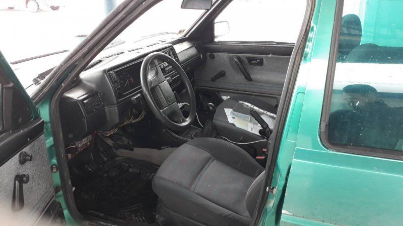 Automobil reținut la frontiera moldo-română. Nereguli depistate