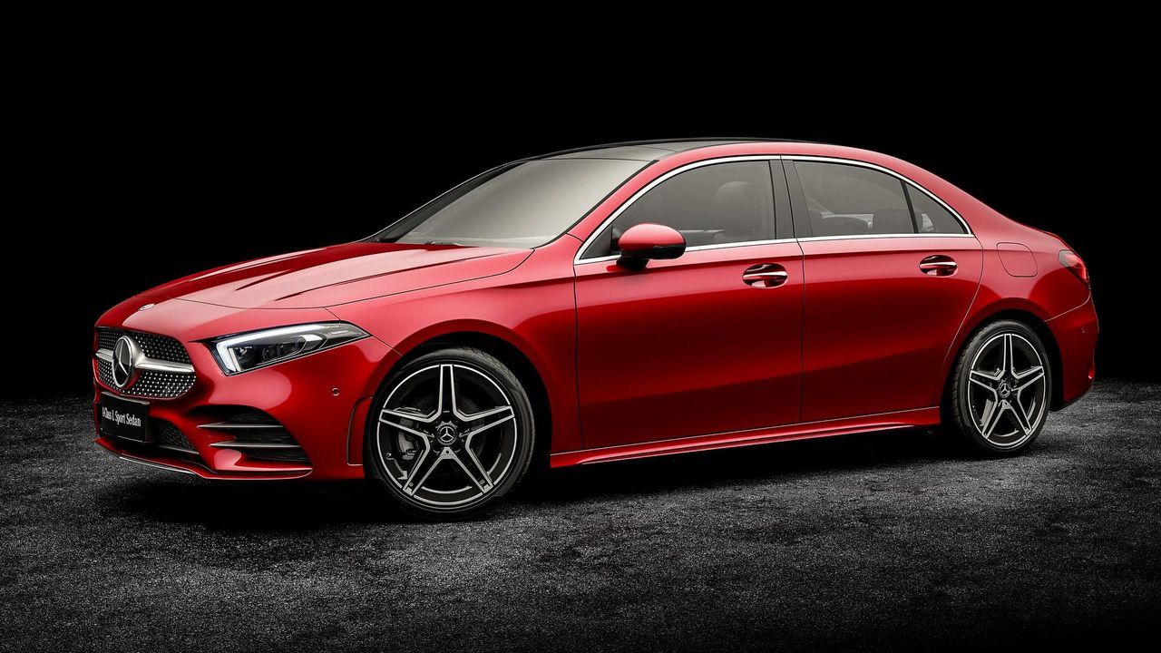 Компания Mercedes-Benz представила новый седан А-Класса