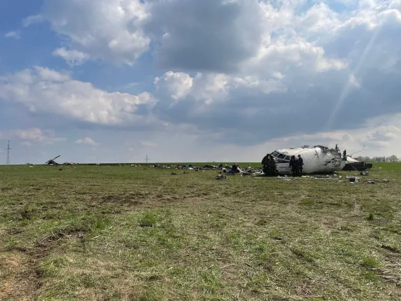Появились видео с места и детали падения самолета Ан-26 в Запорожье