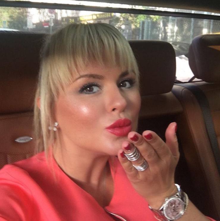 Анна Семенович сменила имидж и стала неузнаваема