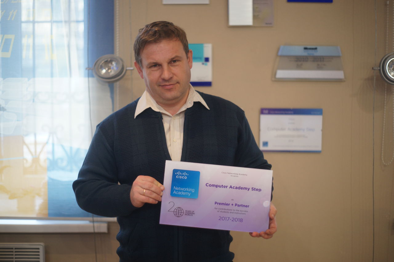 STEP IT Academy a primit marele premiu de la Cisco Networking Academy