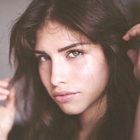Тело обнажённой колумбийской модели нашли в её квартире в Мехико