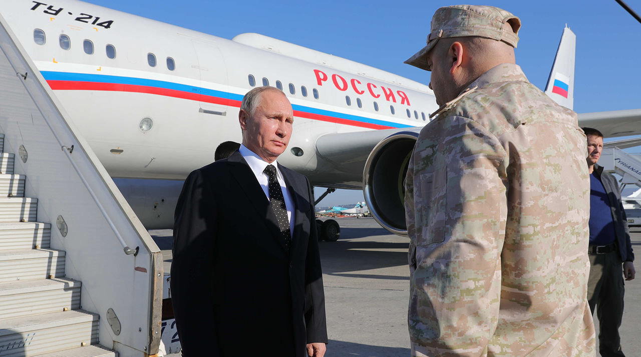 Путин впервые посетил авиабазу «Хмеймим» в Сирии