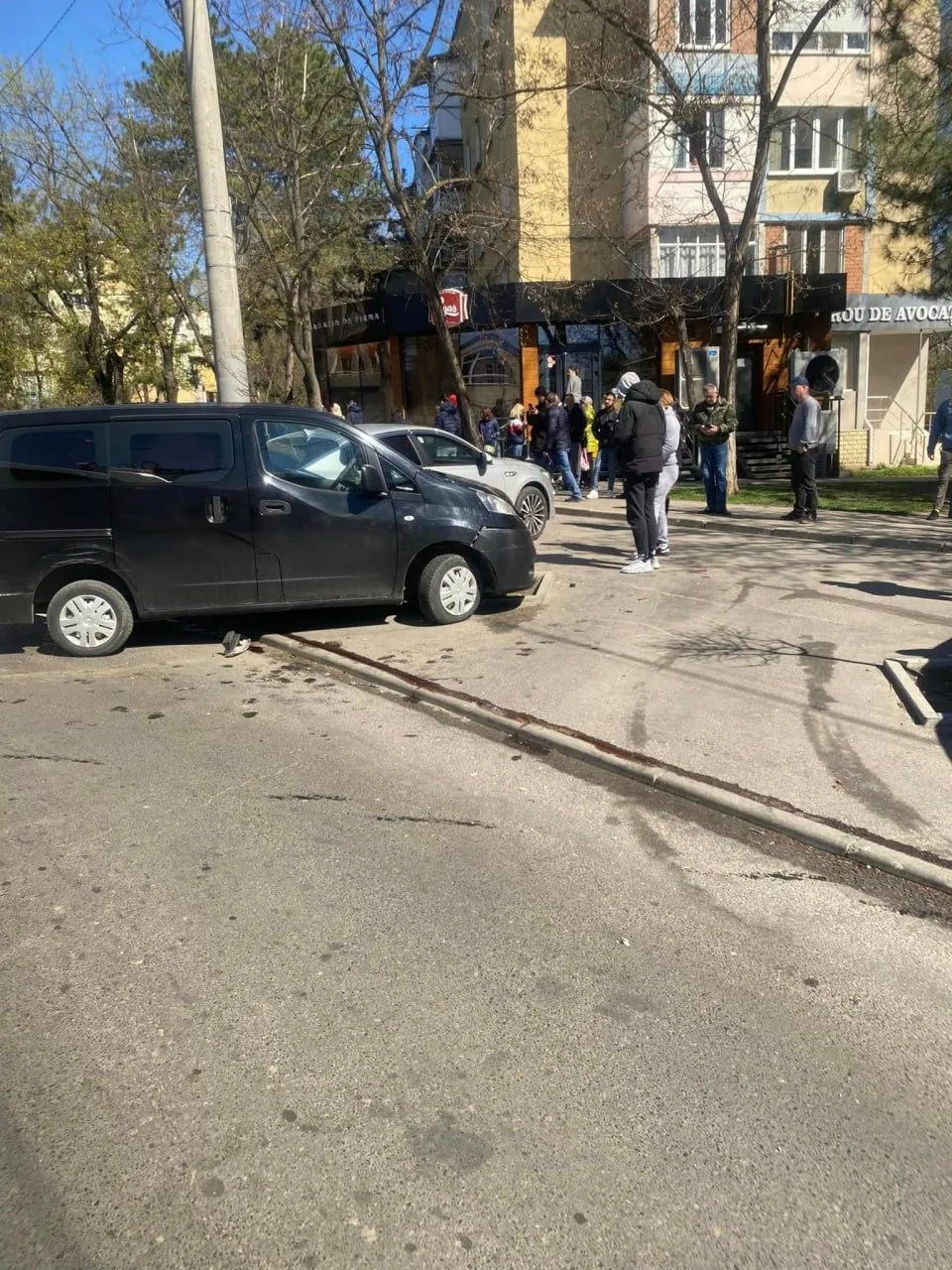 В результате ДТП в Кишиневе столкнулись четыре автомобиля