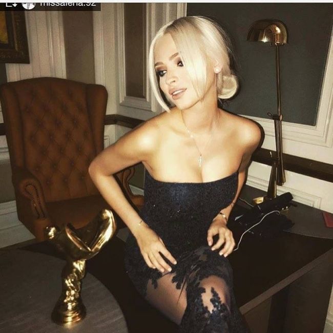 Fosta iubită a lui Timati, într-o rochie a unui designer de la noi