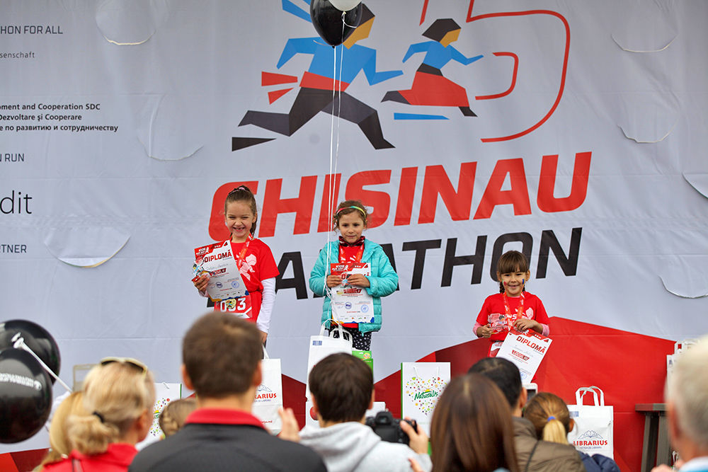В Кишиневе прошли детские соревнования Kids Run Day by Naturalis
