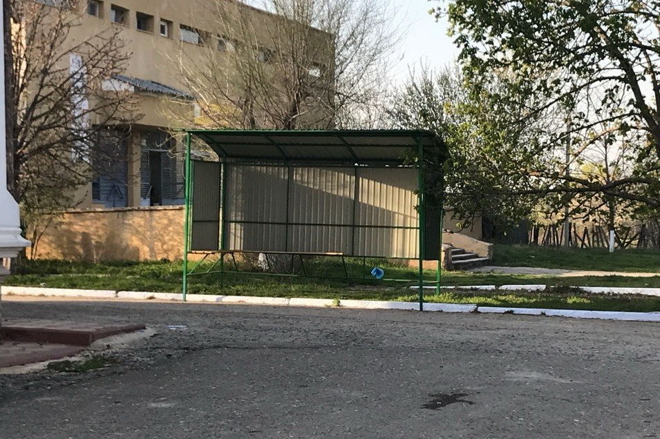 Остановки закрытого типа устанавливают местные власти в Конгазе