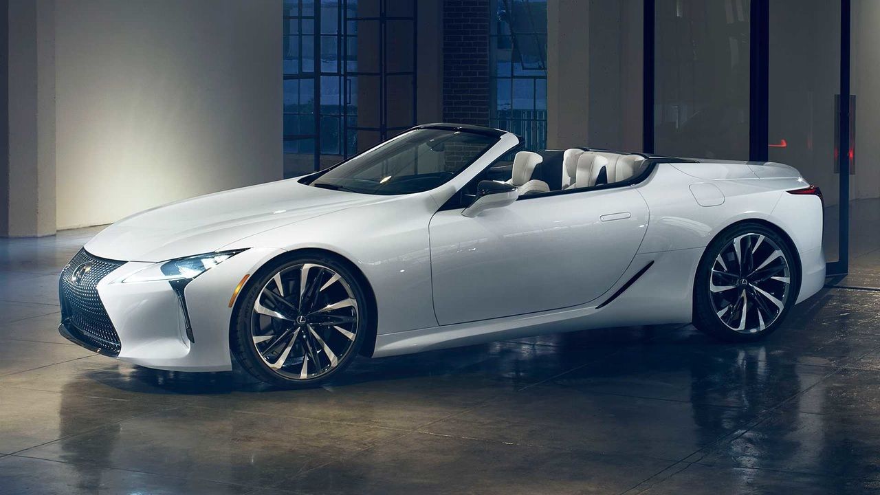 Компания Lexus выпустила кабриолет LC