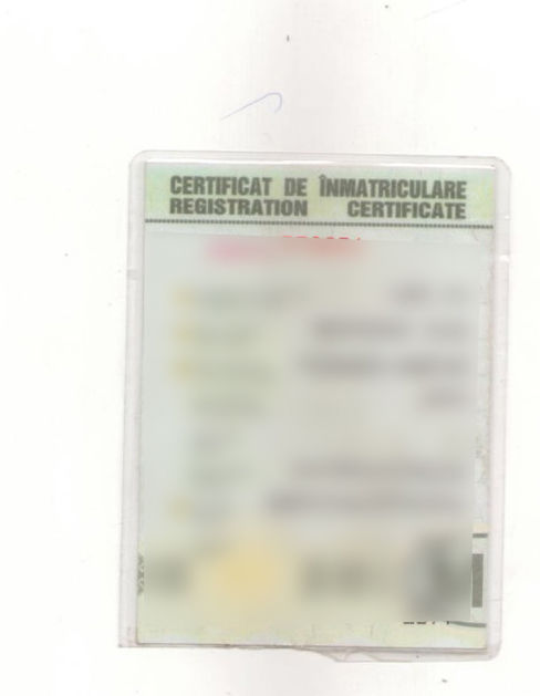 Un microbuz ce circula în UE cu certificatul de înmatriculare falsificat, reținut la Leușeni