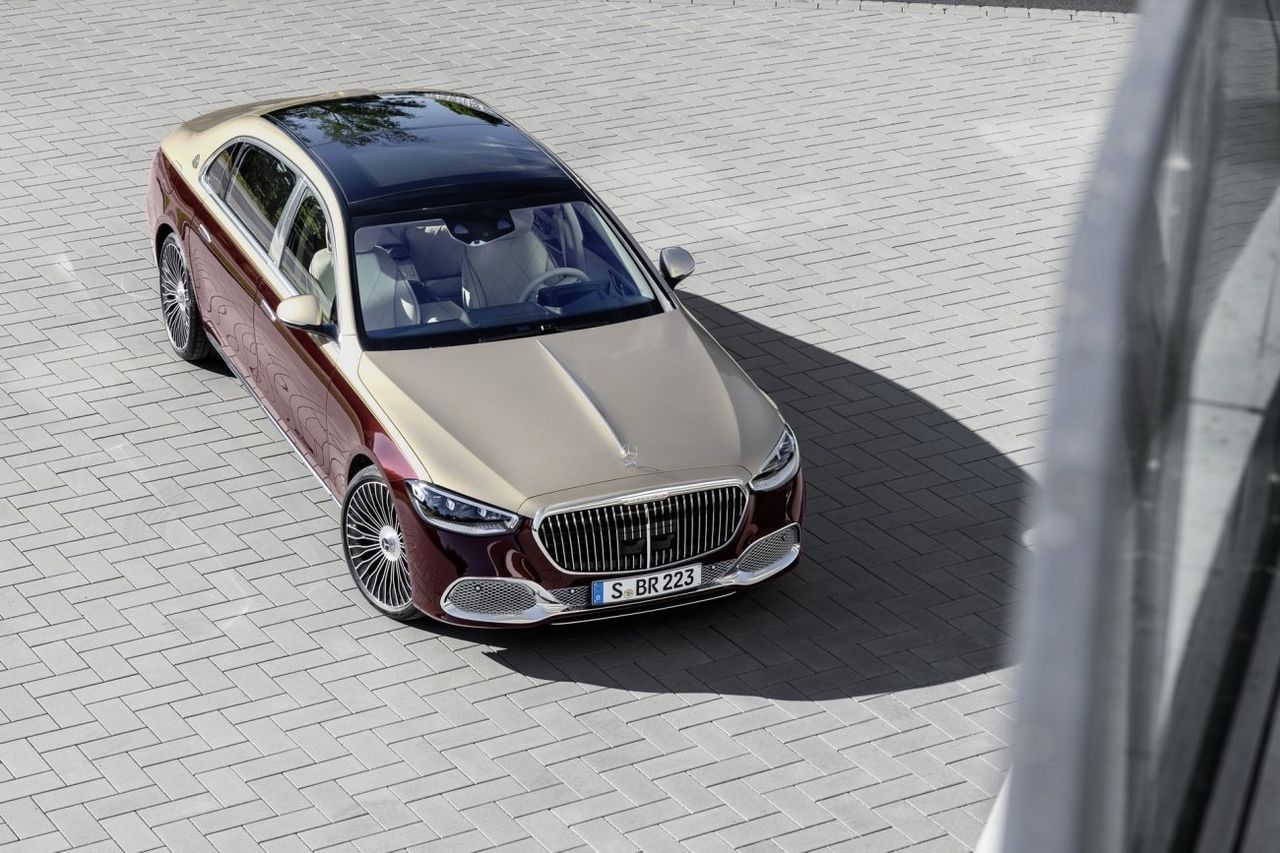 Mercedes показал Maybach S-Class нового поколения