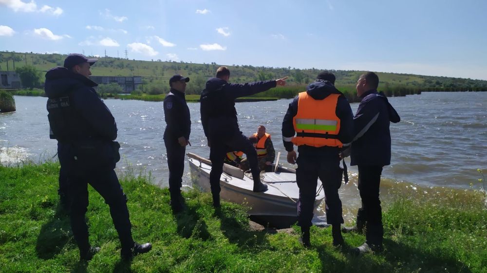 На юге Молдовы полиция, спасатели и местные жители ищут пропавшего учителя физкультуры