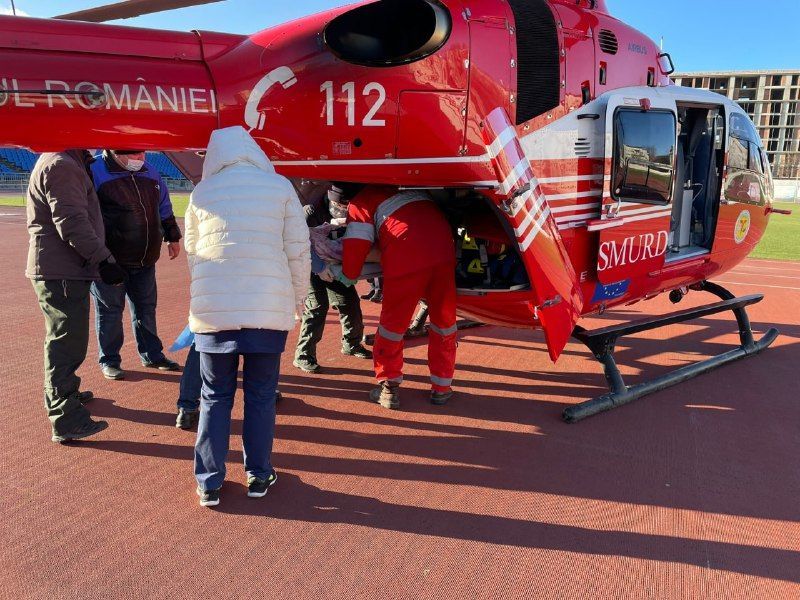 SMURD доставил в Кишинев из Глодян мужчину, пострадавшего в ДТП