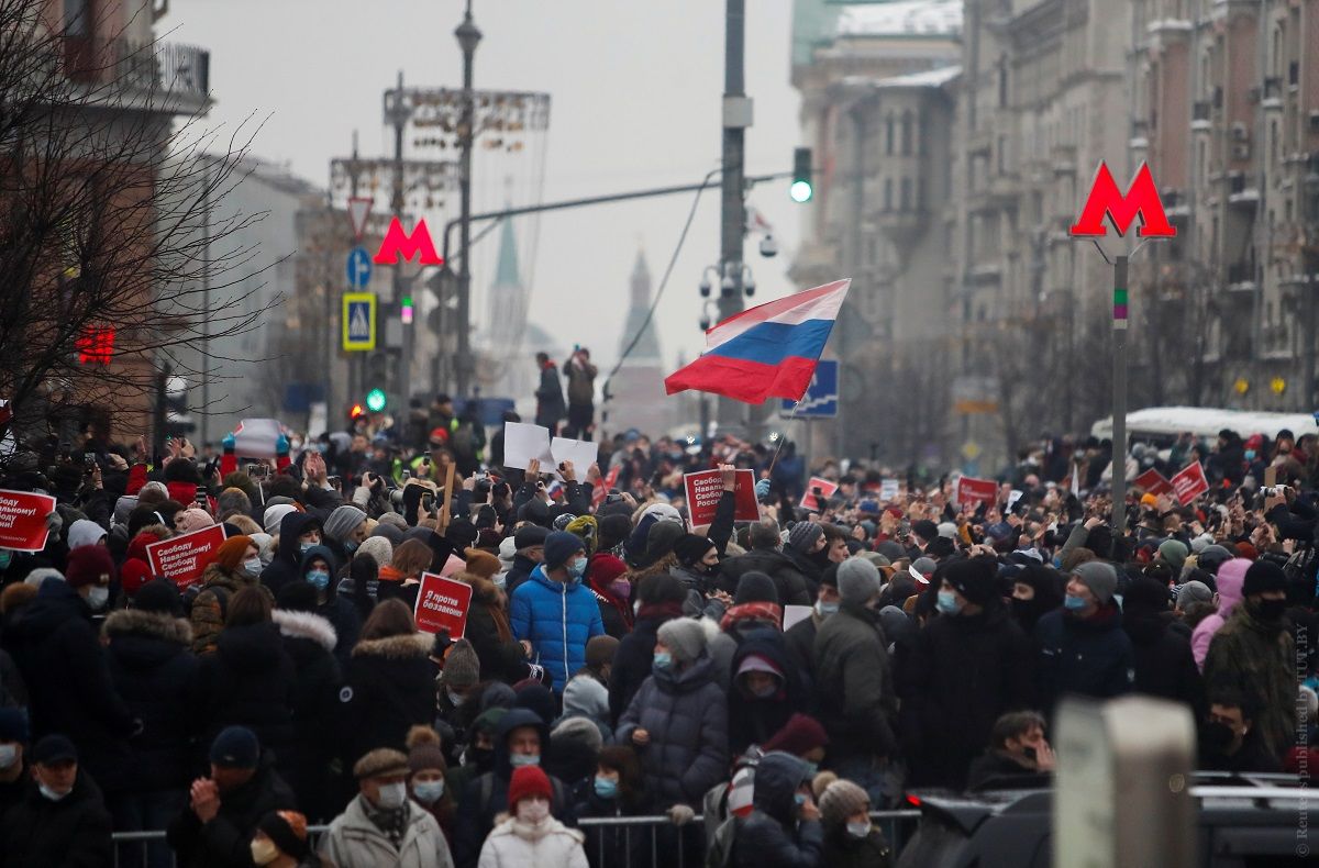 В Москве на акции в защиту Навального замечен флаг Молдовы