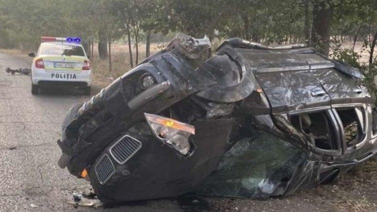 В Кагуле водитель пытался скрыться от полиции и попал в ДТП: погиб человек