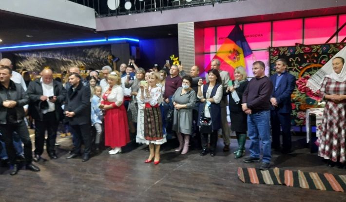 Советник посольства Молдовы встретился в Нефтеюганске с соотечественниками