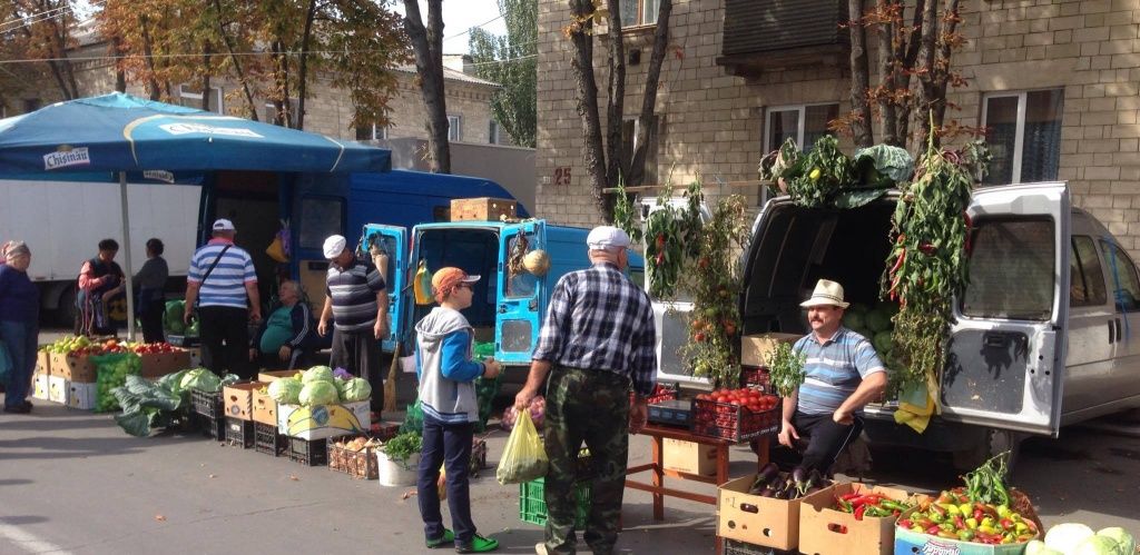 На аграрной ярмарке в Оргееве овощи продают дешевле, чем на рынке