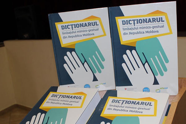 A fost lansat primul Dicționar al limbajului mimico-gestual