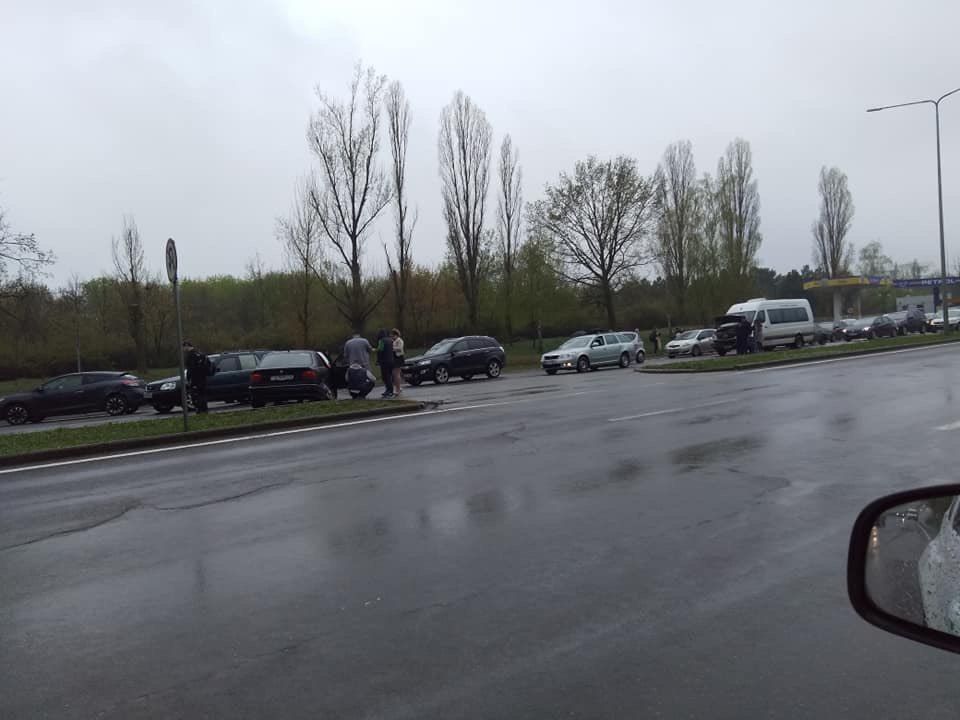 Авария на бульваре Дачия парализовала движение транспорта
