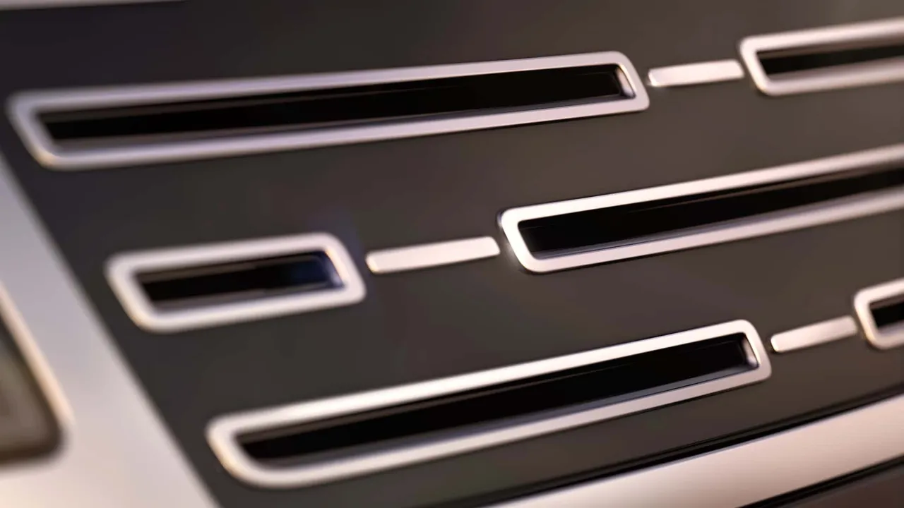 Первый электромобиль Range Rover показали до премьеры