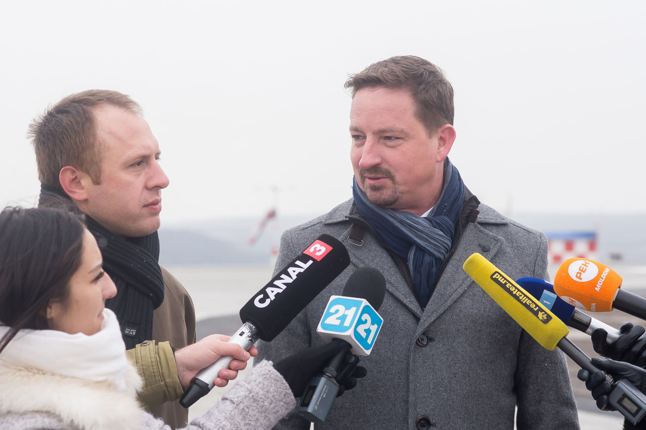 Primul segment al pistei Aeroportului Chişinău este reconstruit