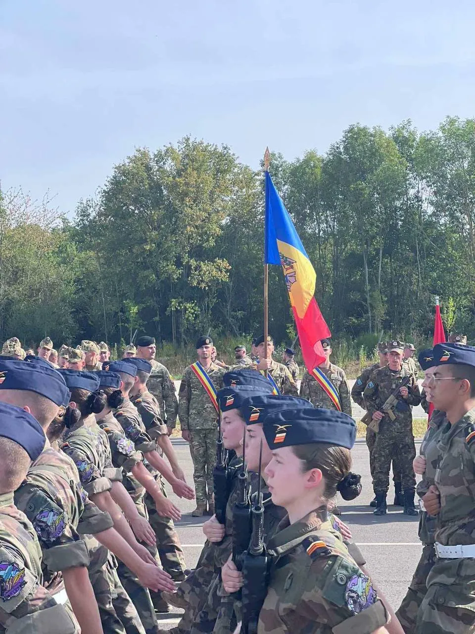 Военнослужащие Молдовы примут участие в военном параде в Париже