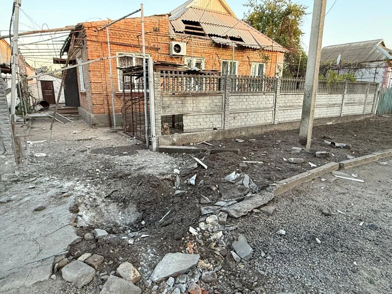 В результате ночной атаки дронов по Украине погибли два человека