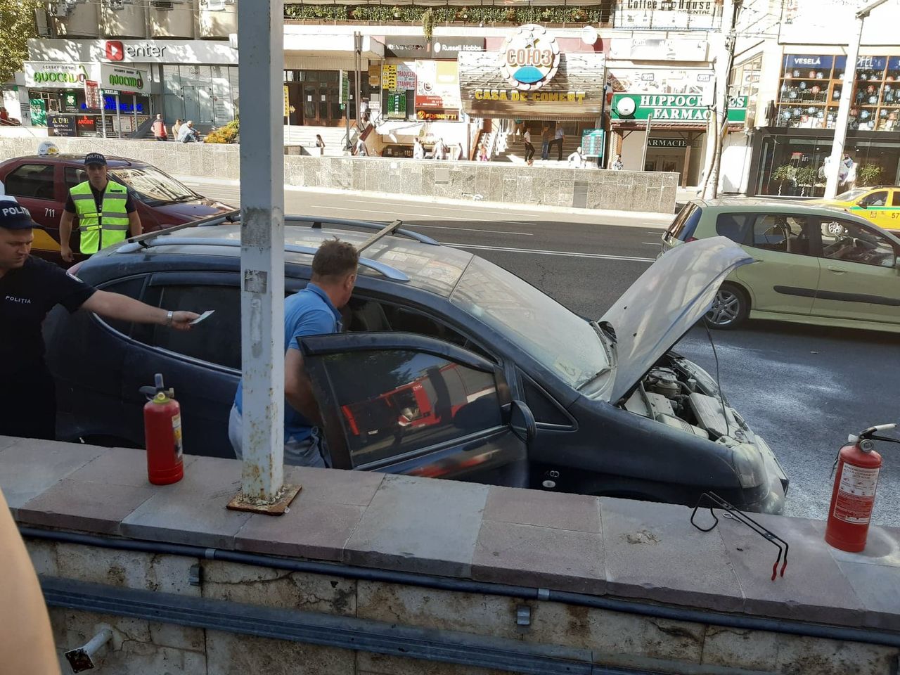 На Рышкановке загорелся автомобиль