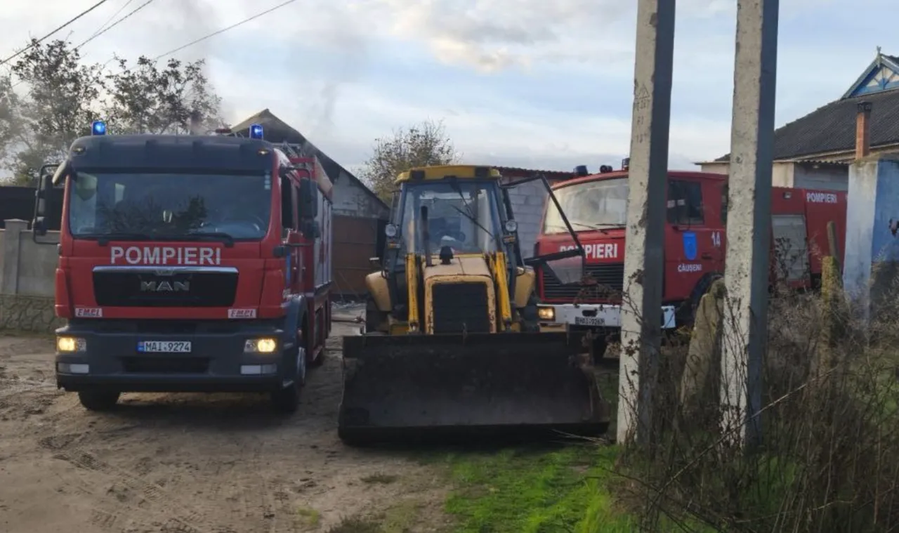 Incendiu la un depozit de brichete din satul Zaim: O parte din utilaje și 20% din materie primă, distruse