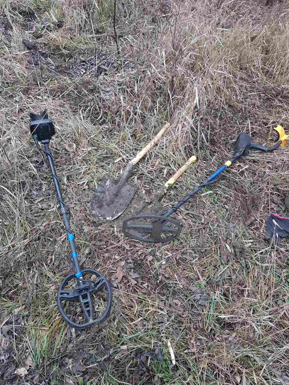 В приграничной зоне Молдовы задержаны двое мужчин с металлоискателями