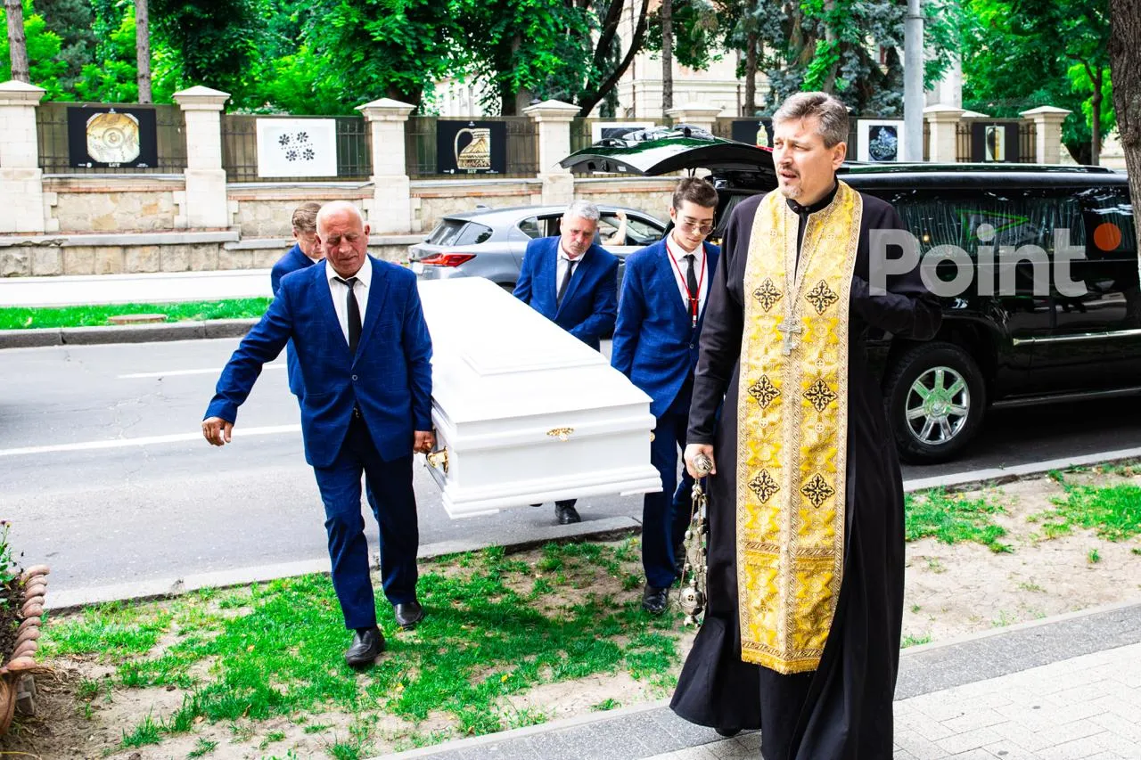 La Chișinău are loc ceremonia de rămas-bun de la compozitorul Eugen Doga