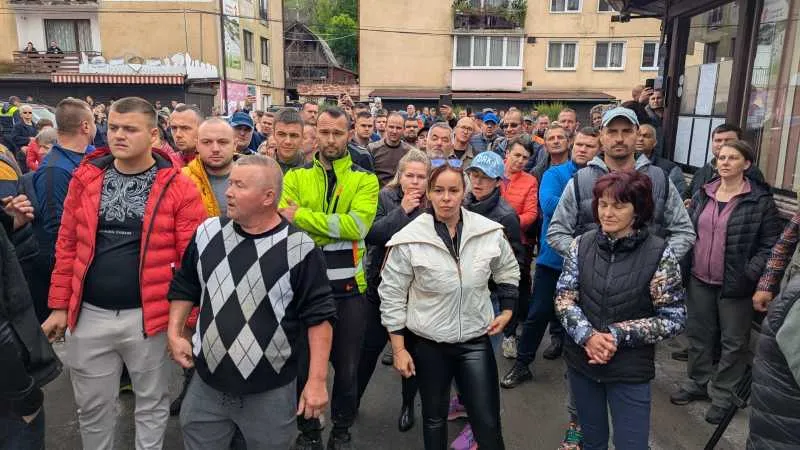 В Румынии собрался протест возле соляного рудника, которому грозит затопление