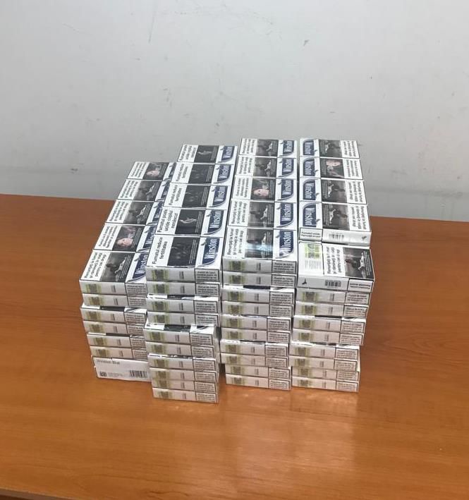 В аэропорту Кишинева пресекли шесть попыток контрабанды сигарет