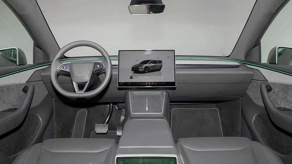 Tesla официально представила удлиненную Model Y